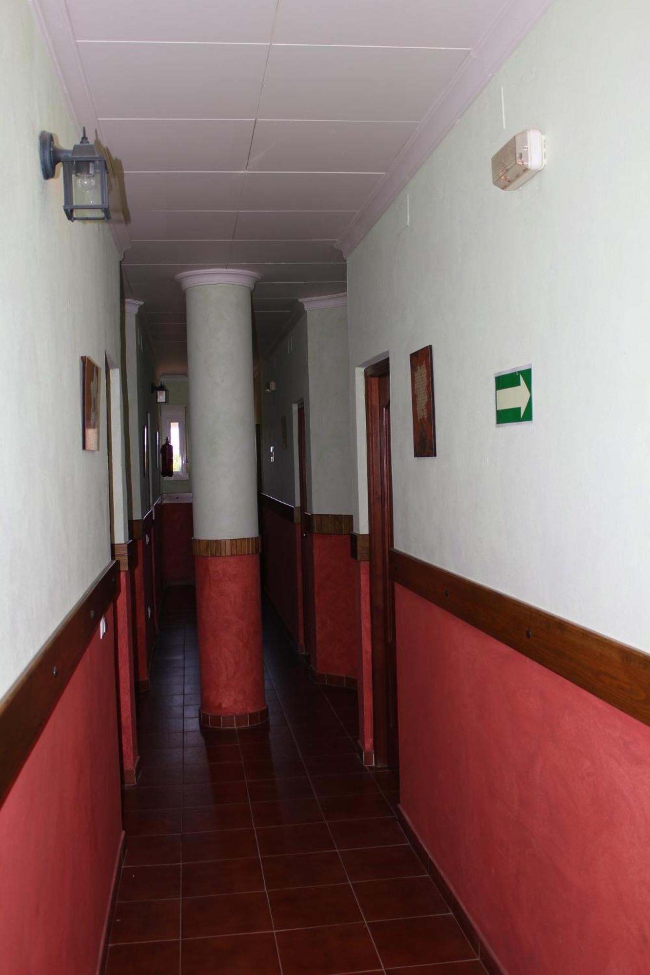 Hostal Cafeteria El Mero サオラ エクステリア 写真